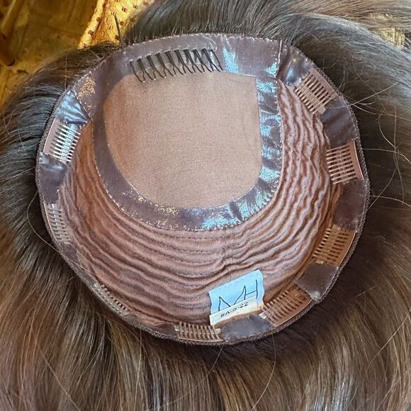 GORGEOUS Madison Hair Topper  like new! - Picture 7 of 8